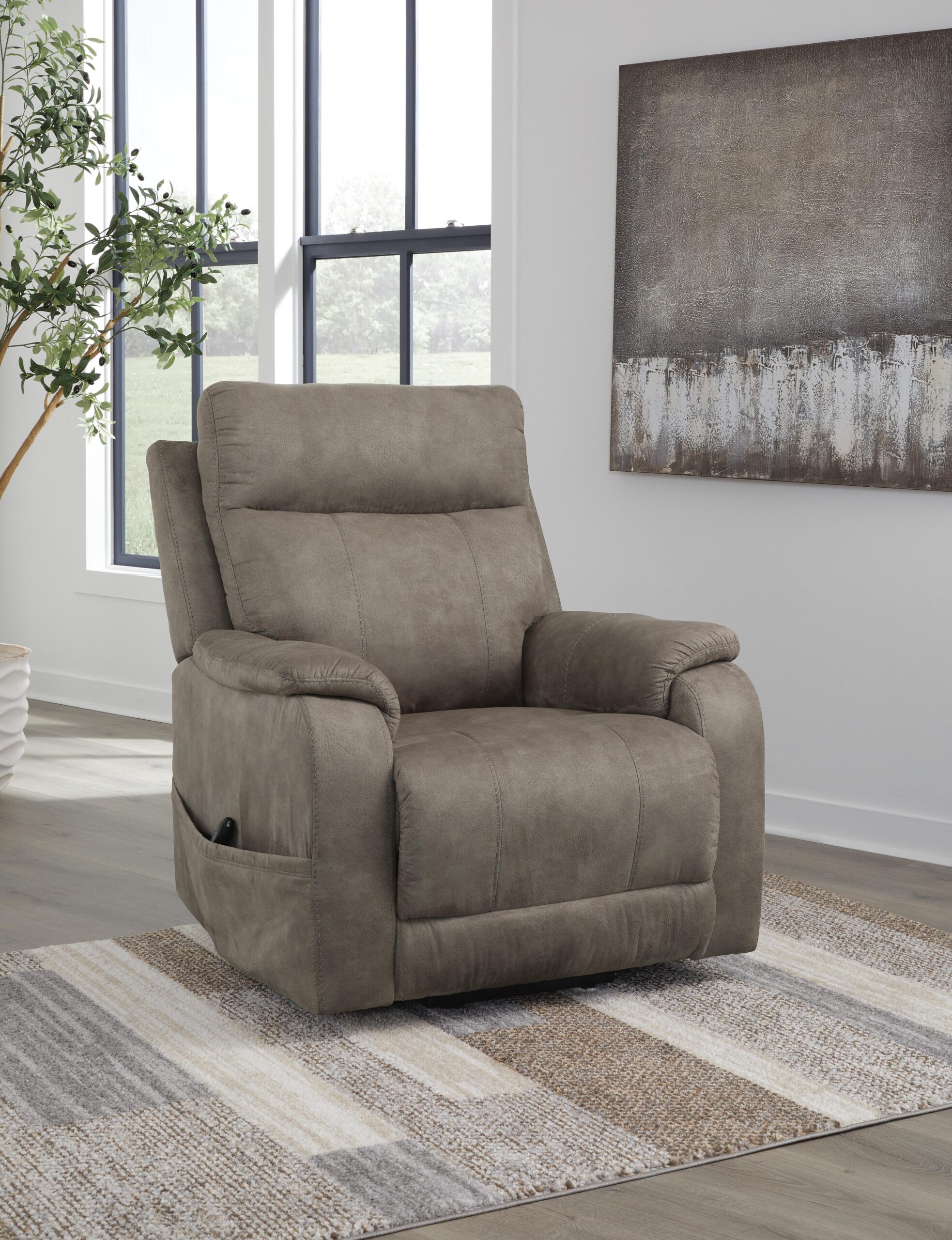 Crestmeade Power Lift Recliner - Image 2