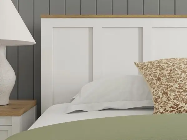 Kerisden Queen Panel Complete Bed Frame - Image 10