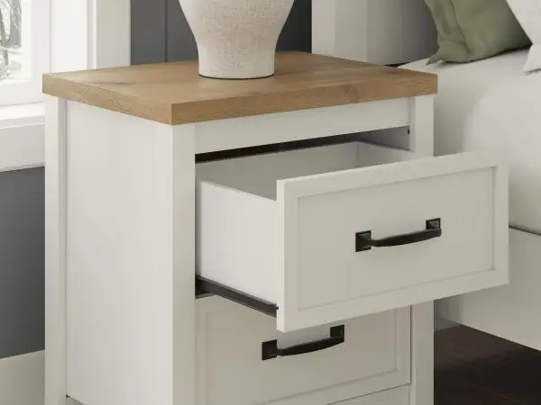 Kerisden Nightstand - Image 11