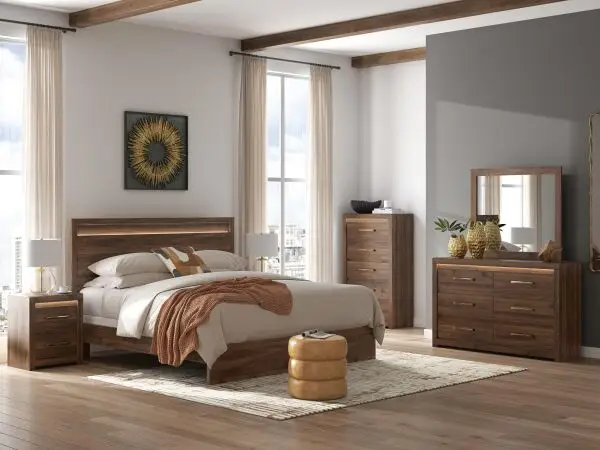 Janfyn King Panel Bed - Image 11